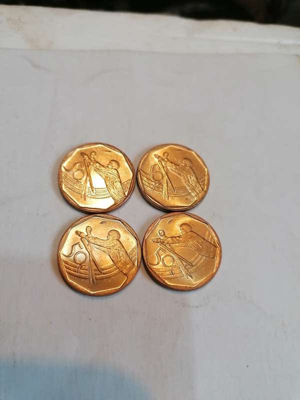 Low mintage 2003 cricket 50c coins. Bid per item nice condition