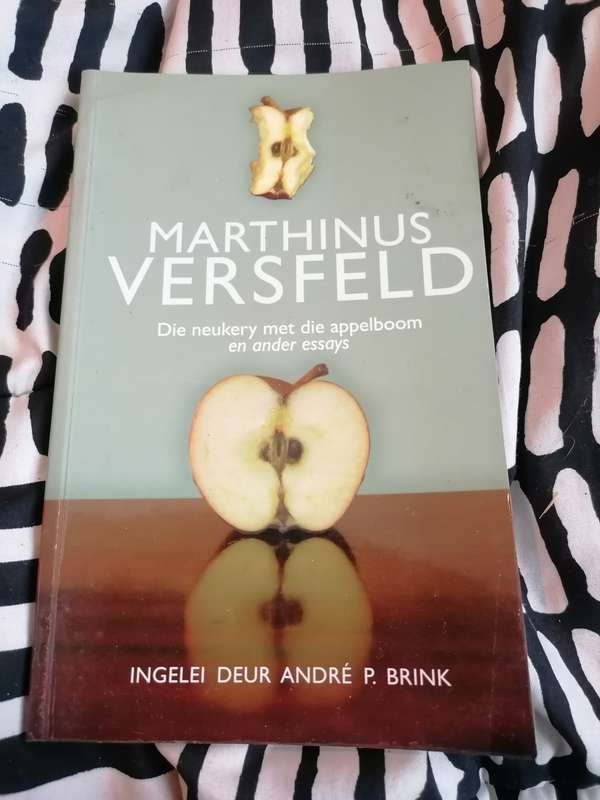 NEUKERY MET DIE APPELBOOM