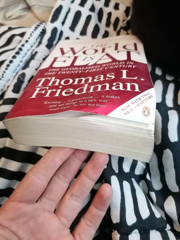 The World Is Flat Book by Thomas Friedman