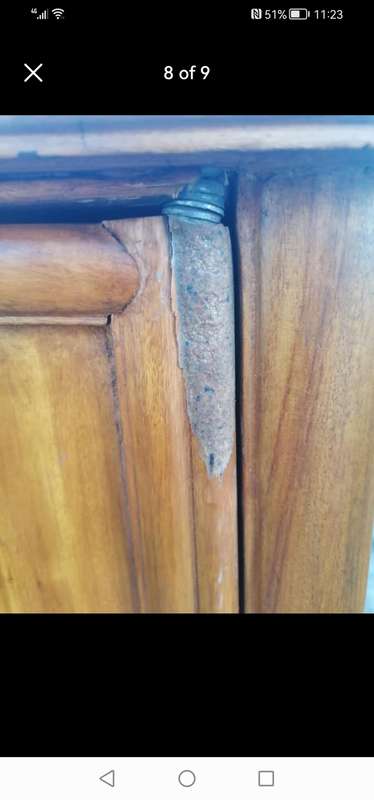 Beautiful Vintage Oakwood Cabinet 43cm x 66 x 32cm.