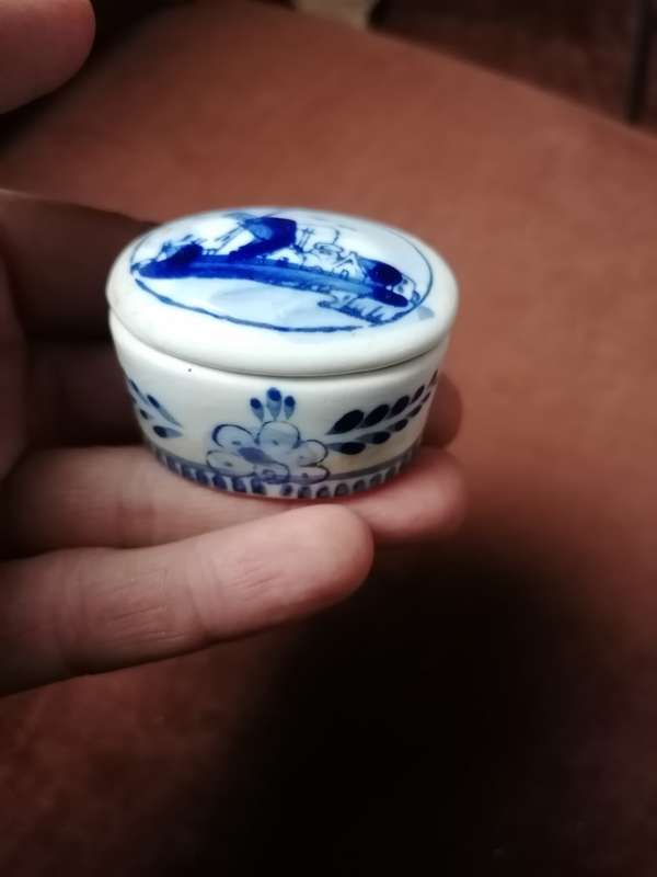 Blue Delft Pill Box Trinket Box Hand Painted Holland