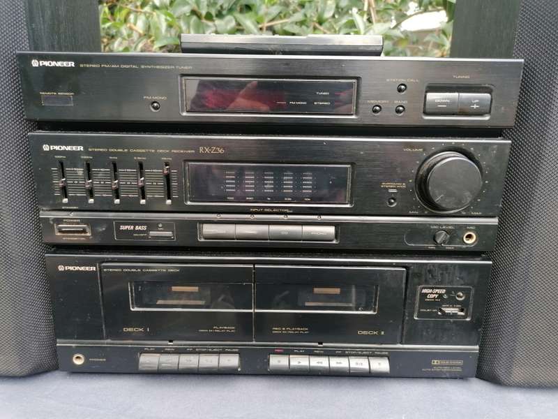 pioneer rx z36 hifi with remote. Please view description