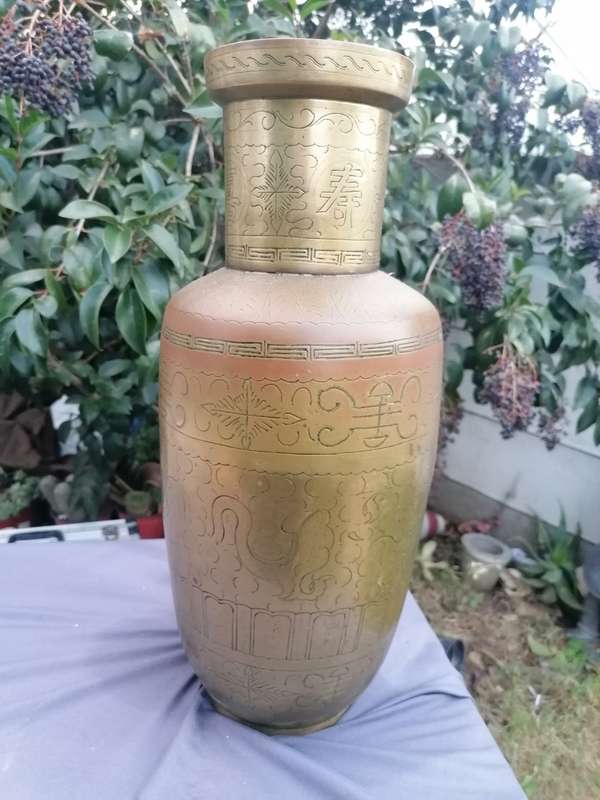 Lovely vintage large brass pot. Signed on the bottom. Heavy brass