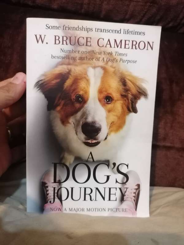 A DOG'S JOURNEY BY W. BRUCE CAMERON