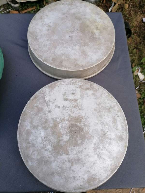 mirro aluminum cake pan bid per item
