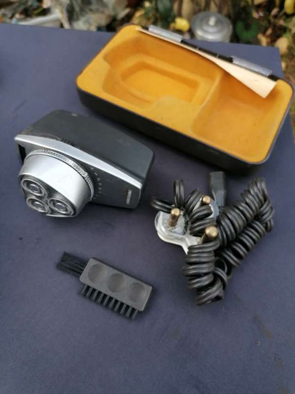 1960s Philishave exclusive in working order