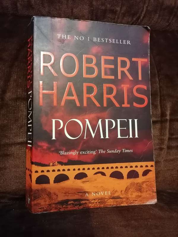 Pompeii by Robert Harris