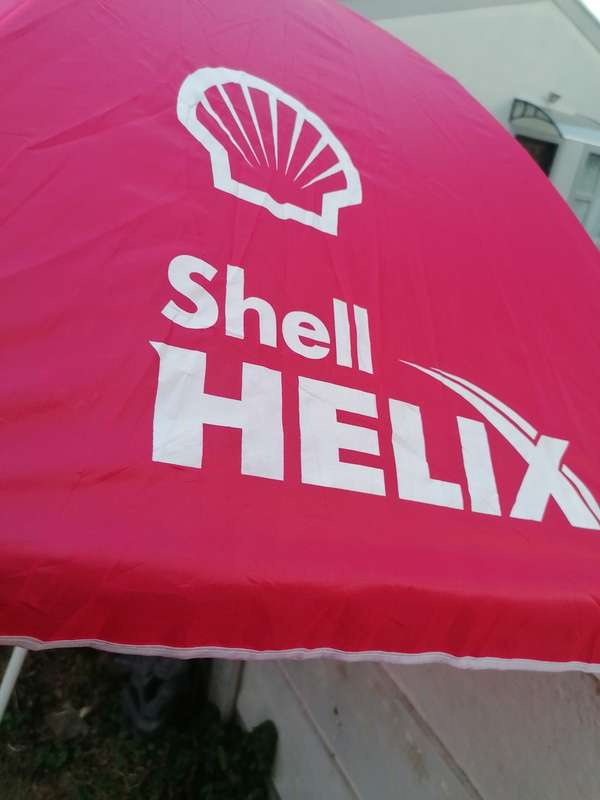 Shell branded ambrella