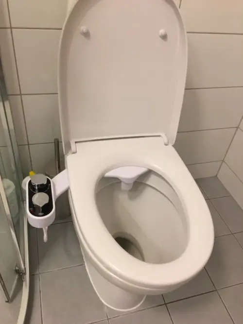 COLD WATER DUAL NOZZLE BIDET ATTACHMENT - SAVE 80% ON TOILET PAPER USAGE