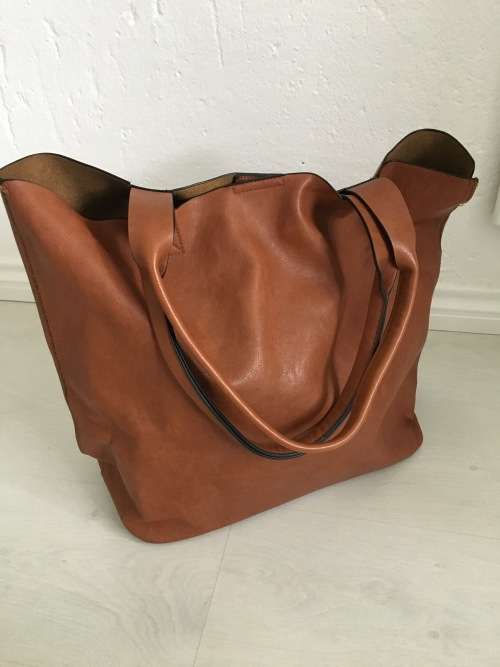 Gorgeous Large Leather Tote Handbags