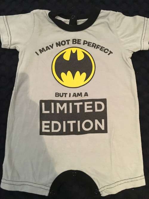 ***GORGOUS BATMAN BABYGROWS***