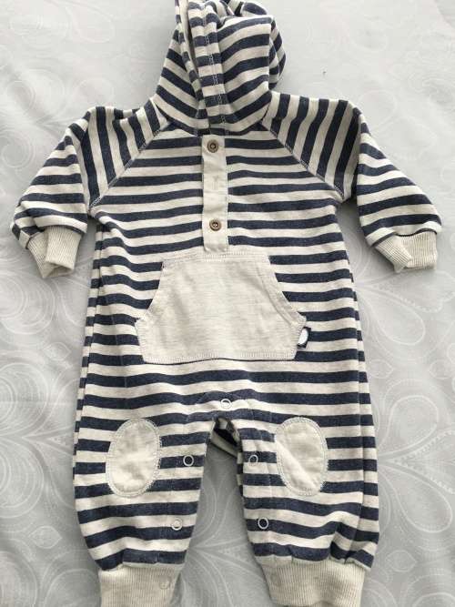 ***GORGOUS THICK WINTER BABYGROWS***