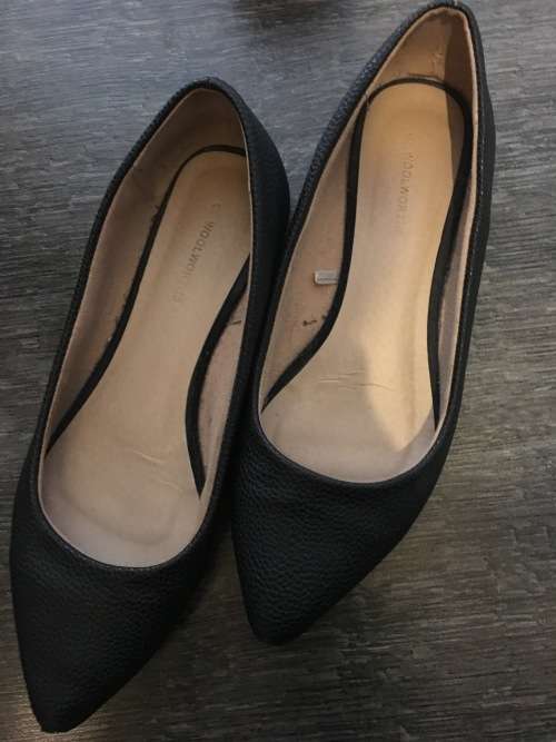 ***WINTER SAVINGS : LOVELY WOOLWORTHS PUMPS***
