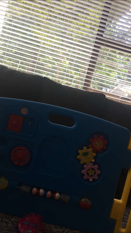 *** Super Saver Sale : stunning toddler fold away play pen *** Save R2000