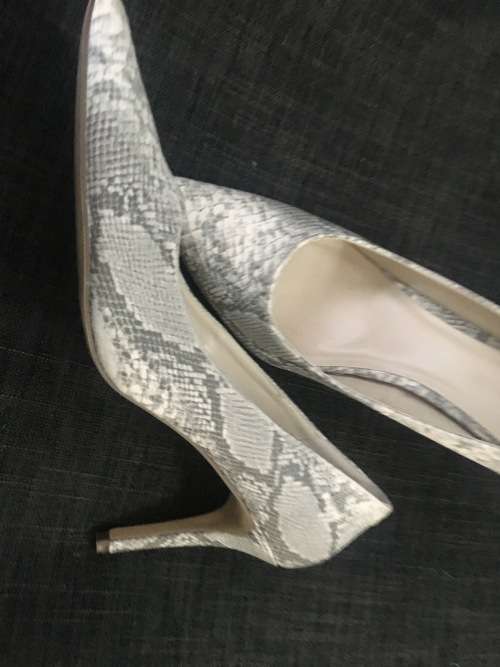 ***Womens Month Specials  - Last pair left - Sexy, Classy Stilettos ***SAVE R600.00