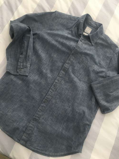 ***GAP Christmas Sale - Stunning Men's GAP Shirts***