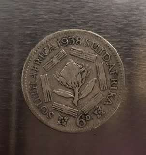FLASH SALE - EXTREMELY RARE 1938 SILVER 6D SA COIN ***EXCELLENT CONDITION***