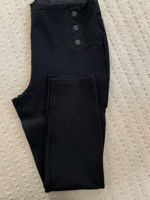 **Warehouse clearance: lovely riding pants/ leggings**