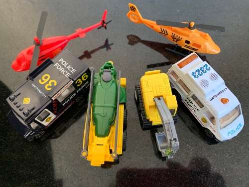 **Bargain Deals : Pack of 10 trucks and helicopters**