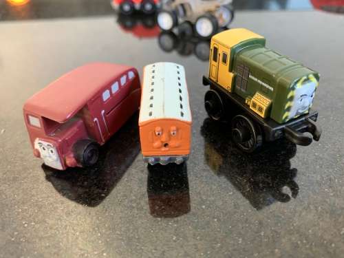 **80% Off: Boys Pack of 3 Thomas the Tank Engine Mini Trains**