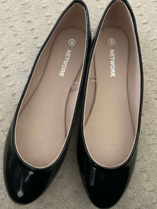 Feb Specials : Ladies pumps with FREE matching Cotton Summer scarf
