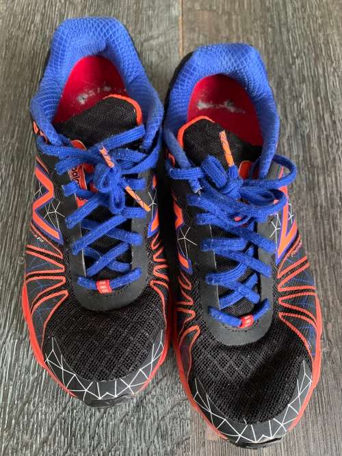 **Month End Flash Sale : Stunning Unisex New Balance Takkies**