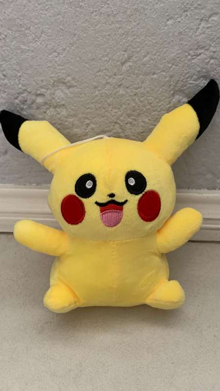 **Black November Clearance : 80% off Gorgeous Limited Edition Picachoo Plushy**