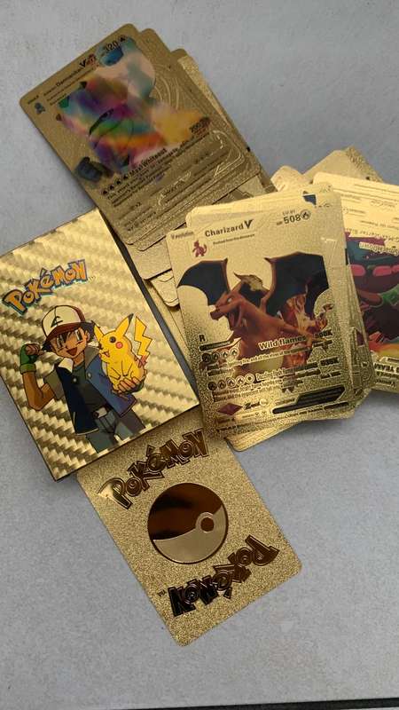 **Black November Sale : 80% off Gorgeous Limited Edition Pokémon Gold Card pack**