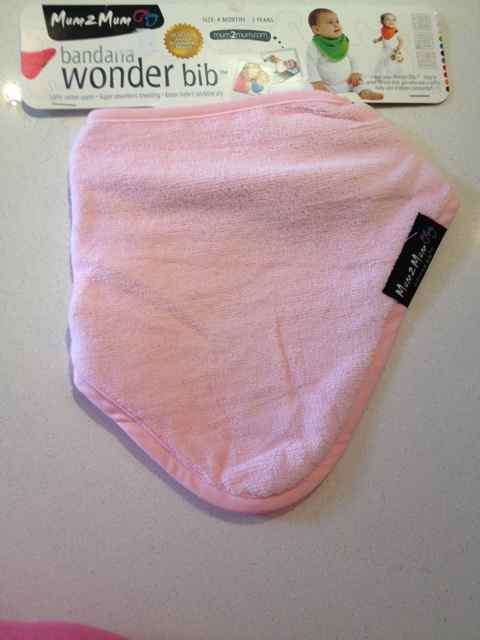 Mum to Mum wonder bibs