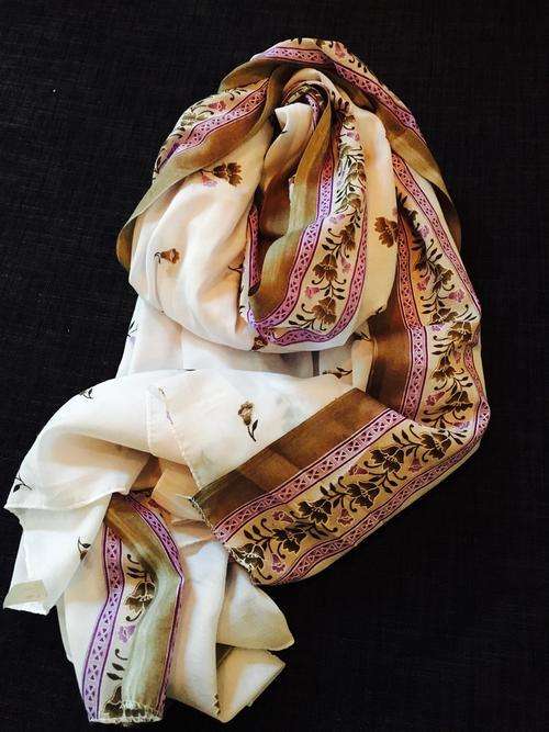 SALE : STUNNING LADIES FASHION SCARVES