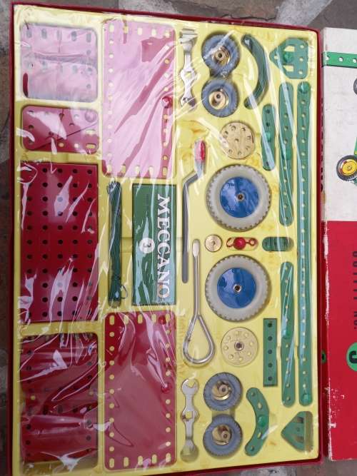 Meccano set 3