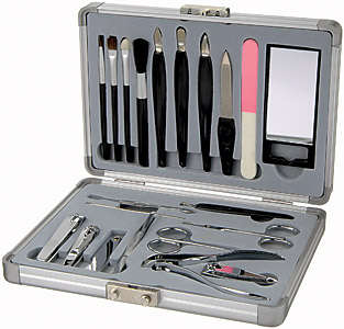 21 Piece Manicure Set