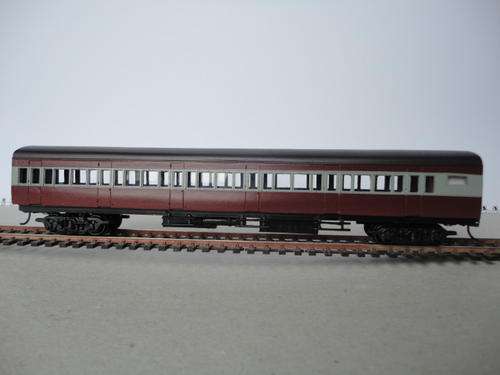 SAR suburban coach in HO.3rd class swing door.