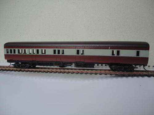SAR suburban coach in HO.