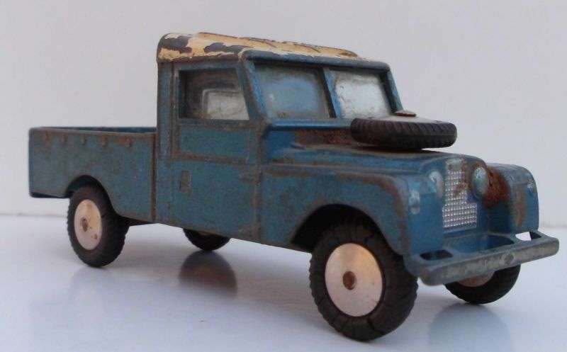 Corgi Toys - Land Rover 109" WB