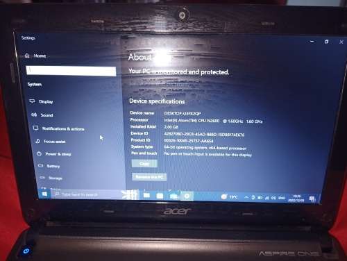 Acer aspire one