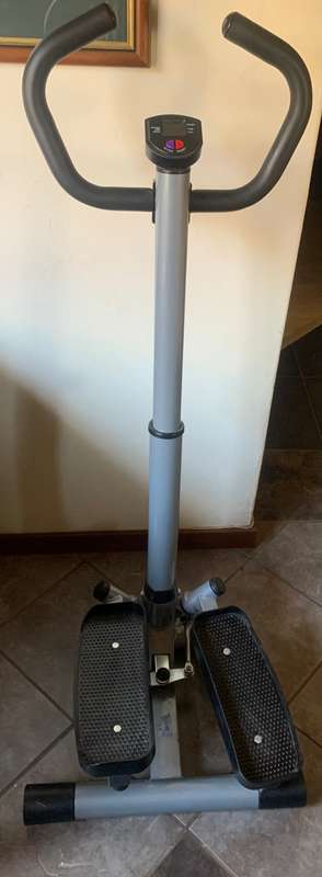 Otg twist stepper outlet