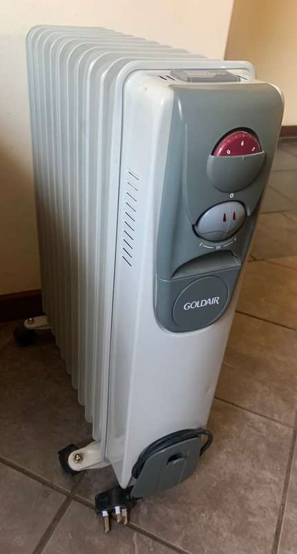 Goldair 11 Fin Oil Radiator GOR-1100A