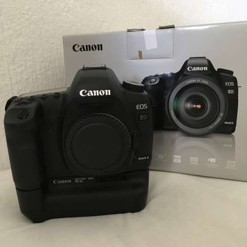 Canon 5D MkII with Canon BG-E6 Battery Grip