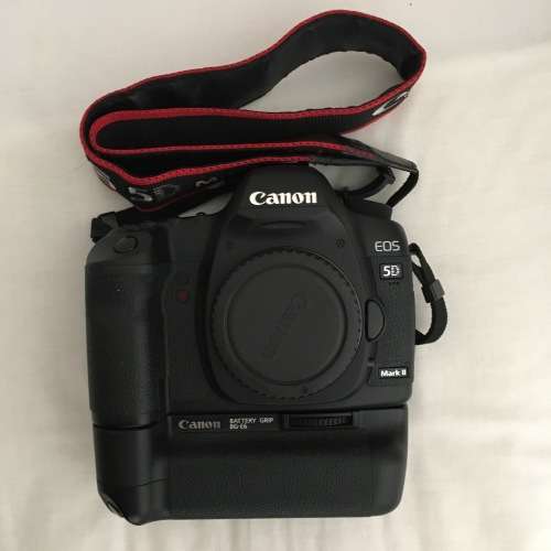Canon 5D MkII with Canon BG-E6 Battery Grip