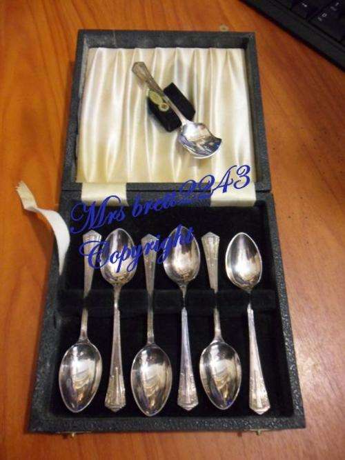 Vintage Sheffield England EPNS Teaspoon & Sugar Spoon Set Boxed ~ R1 START