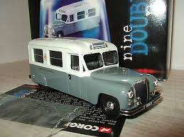 Croydon Ambulance Service Daimler DC27