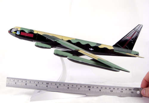 Boeing B-52C Stratofortress Scale 1:144