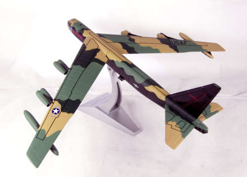Boeing B-52C Stratofortress Scale 1:144
