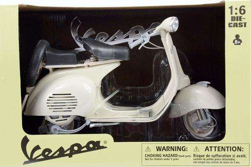 "Vespa Piaggio 150 VL1T" Model Scooter 1:6 Scale