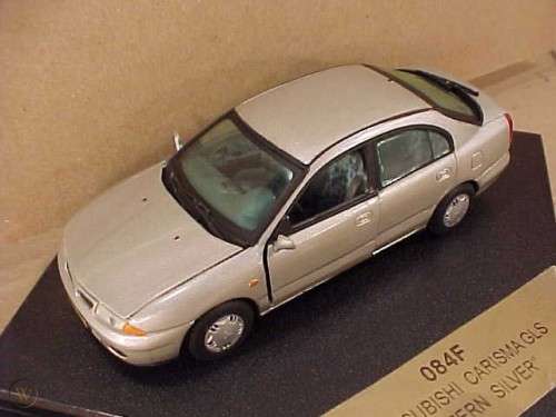 Mitsubishi Carisma GLS, Silver