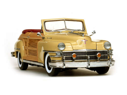 Chrysler Town and Country1948 Beige w/Woodgrain
