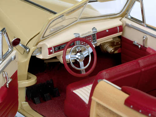 Chrysler Town and Country1948 Beige w/Woodgrain