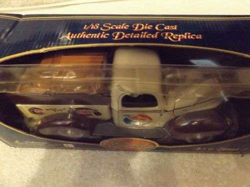 1940 Ford/Pepsi Pickup Truck/Bank diecast