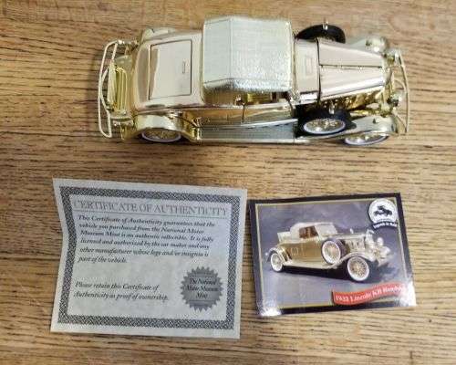 1932 Lincoln Roadster,  (Gold Plated series)